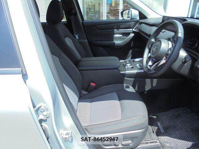 Mazda CX-60 2023-04 358770-10