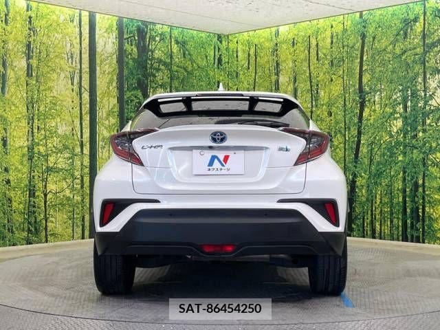Toyota C-HR 2018-03 264154-16