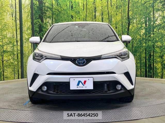 Toyota C-HR 2018-03 264154-15