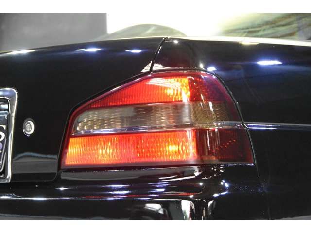 Nissan LAUREL 2002-03 22883-10