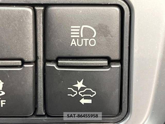 Toyota ESTIMA 2017-06 297305-6