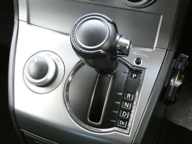 Mitsubishi DELICA D5 2010-07 13629-14