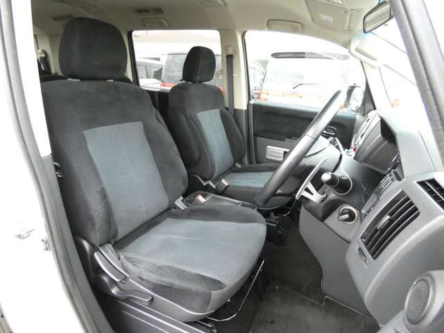 Mitsubishi DELICA D5 2010-07 13629-8