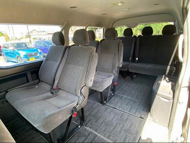 Toyota HIACE WAGON 2016-03 23853-12