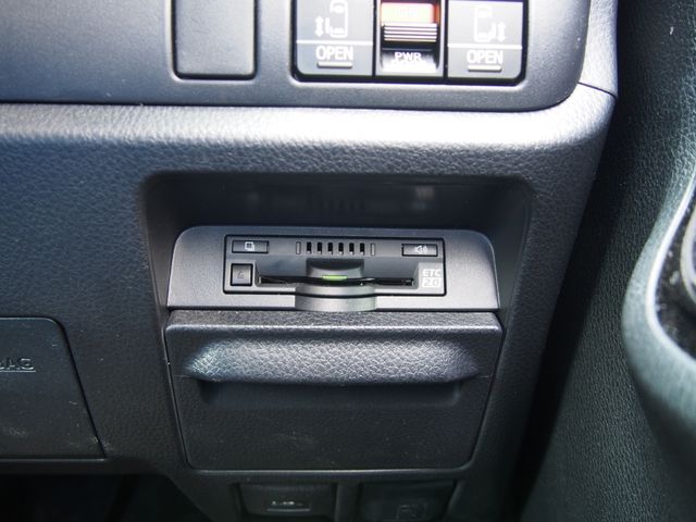 Toyota ESQUIRE 2017-10 4505-16