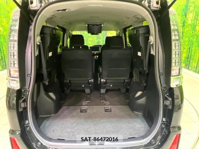 Toyota VOXY 2016-01 321457-11