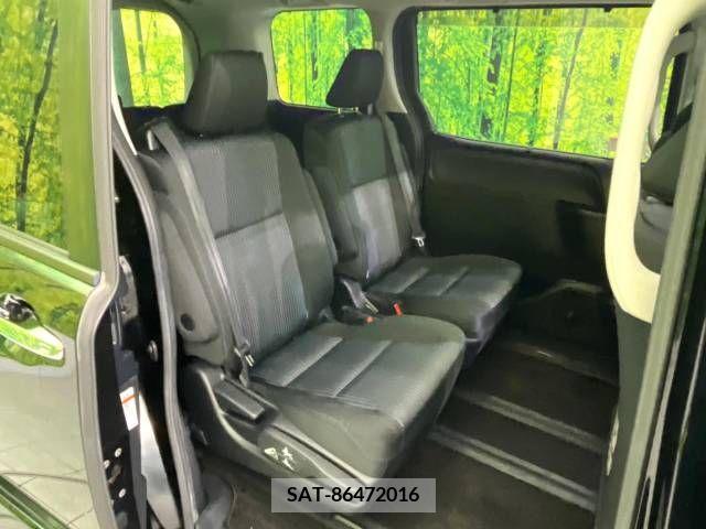 Toyota VOXY 2016-01 321457-9
