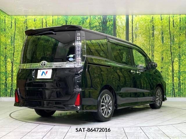 Toyota VOXY 2016-01 321457-18