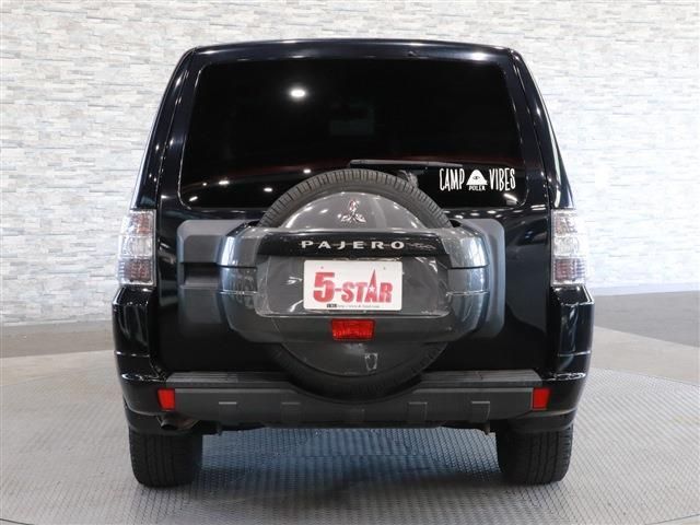 Mitsubishi PAJERO 2011-08 184066-7