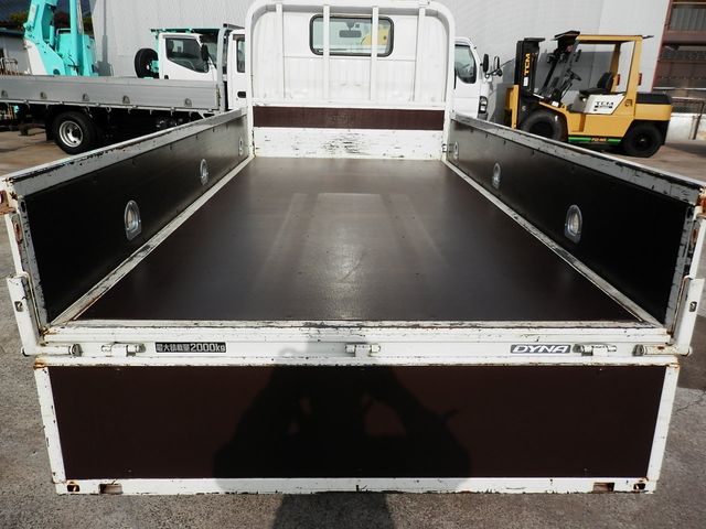 Toyota DYNA TRUCK 2016-04 1174-11