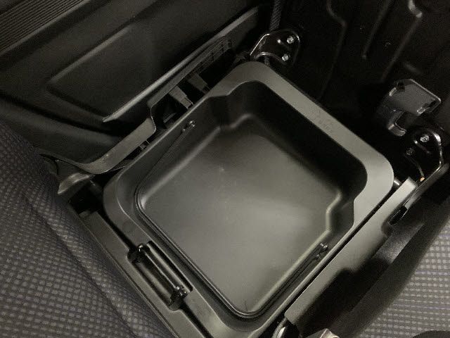 Mazda FLAIR 2019-01 17685-23