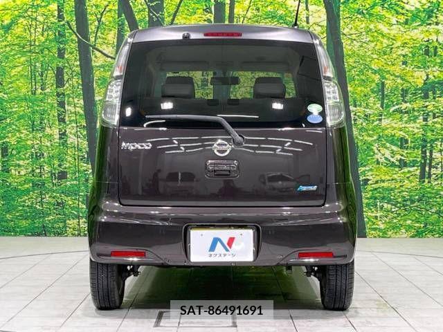Nissan MOCO 2015-04 324570-15