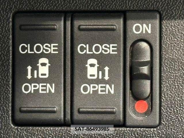 Honda STEP WGN 2019-03 324710-4