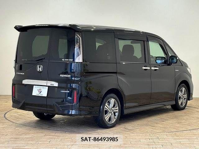 Honda STEP WGN 2019-03 324710-15