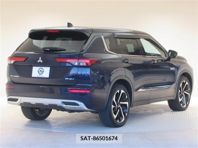Mitsubishi OUTLANDER PHEV 2022-04 220730-6