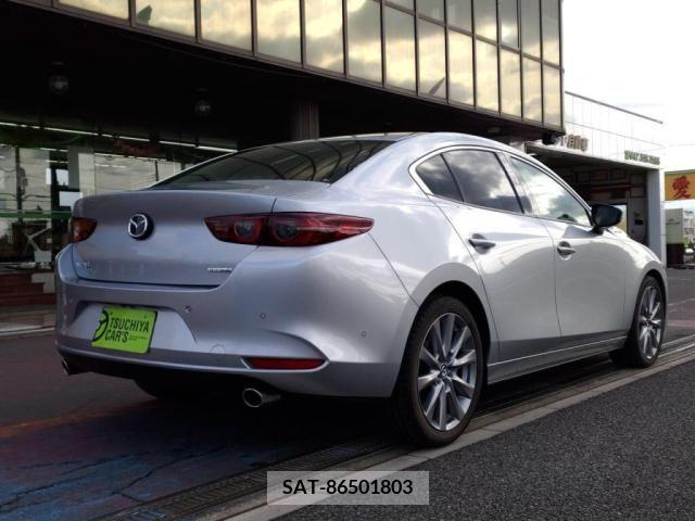 Mazda MAZDA3 2019-08 256343-1