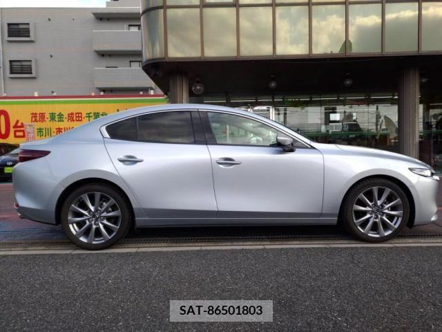 Mazda MAZDA3 2019-08 256343-10
