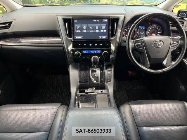 Toyota VELLFIRE 2018-01 299426-1
