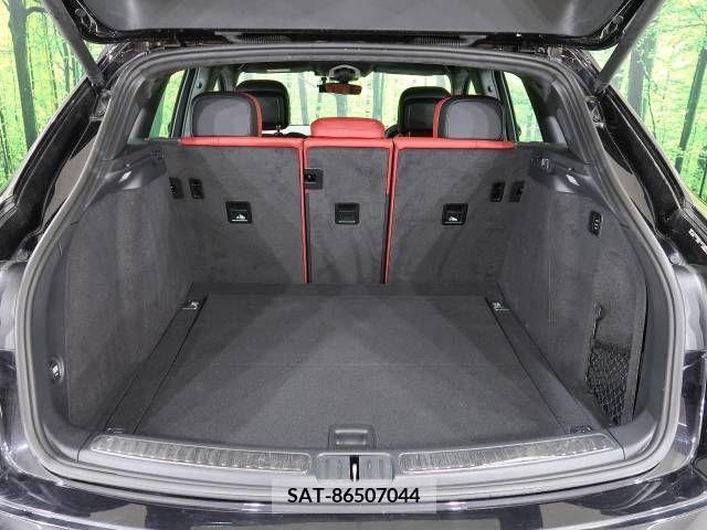 Porsche MACAN 2020-12 202533-18