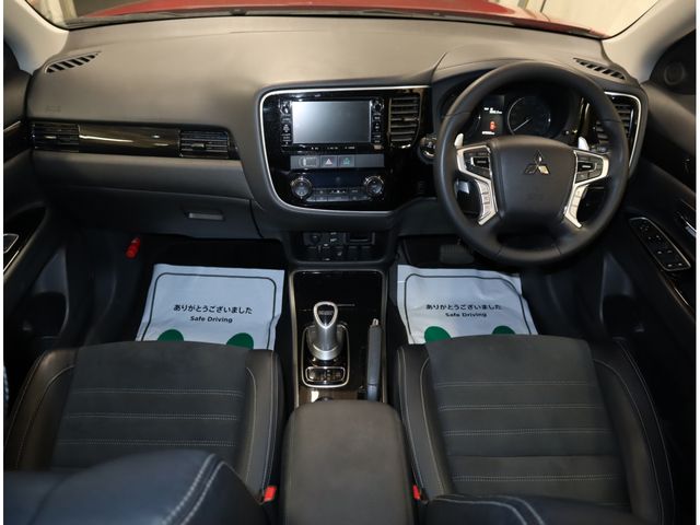 Mitsubishi OUTLANDER PHEV 2015-07 183939-21