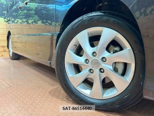 Nissan SERENA 2011-11 284300-13