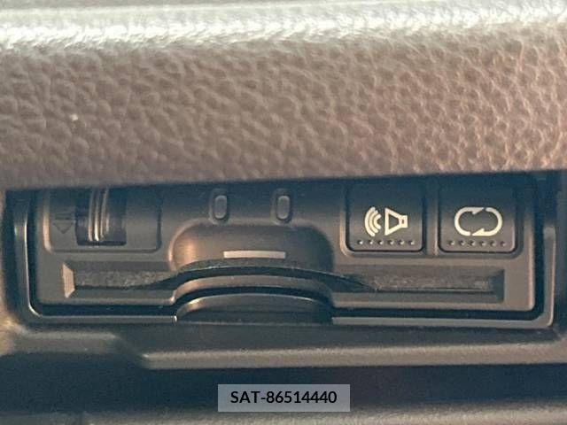 Nissan SERENA 2011-11 284300-4