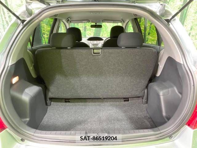 Toyota VITZ 2007-08 308806-10