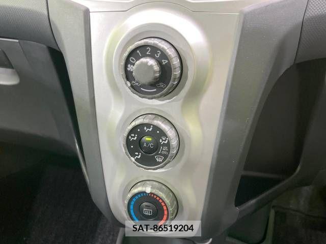 Toyota VITZ 2007-08 308806-4