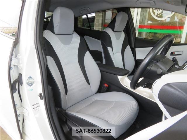 Toyota PRIUS 2017-06 322379-8