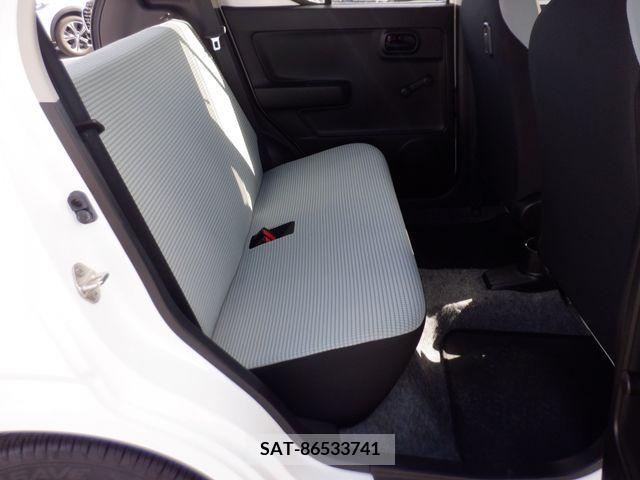 Suzuki ALTO 2017-01 325606-12