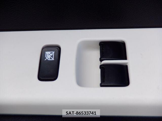 Suzuki ALTO 2017-01 325606-18