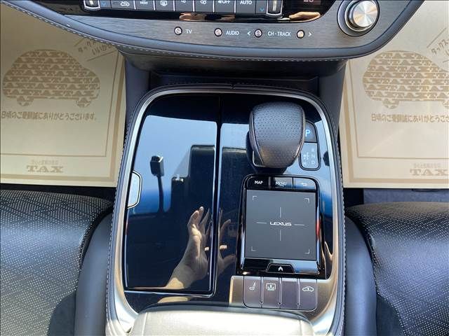 Lexus LS 2018-02 27512-9