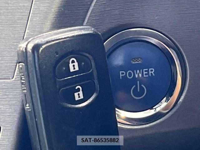 Toyota PRIUS 2014-07 282282-4