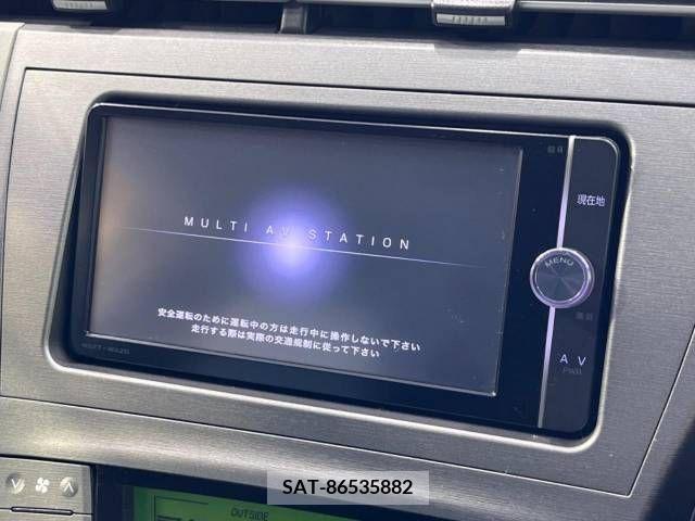 Toyota PRIUS 2014-07 282282-2