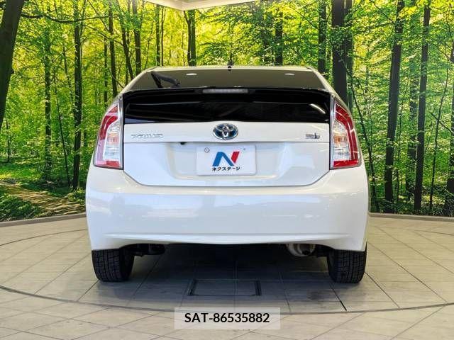 Toyota PRIUS 2014-07 282282-15
