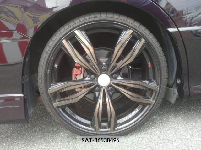 Toyota NOAH 2014-11 392833-8