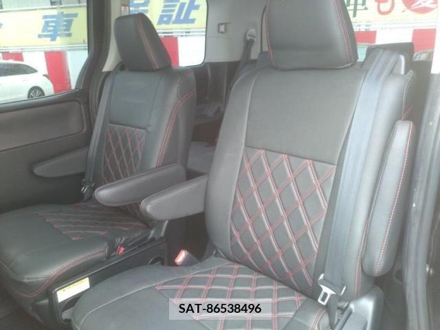 Toyota NOAH 2014-11 392833-22