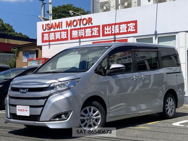 Toyota NOAH 2019-11 348978-0