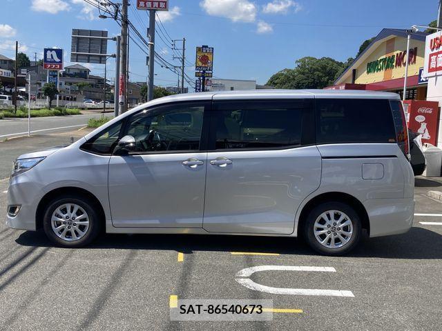 Toyota NOAH 2019-11 348978-24
