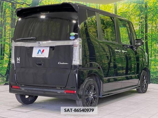 Honda N BOX CUSTOM 2017-04 364826-17