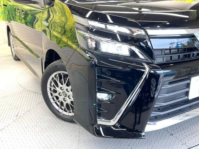 Toyota VOXY HYBRID 2017-08 9438-13