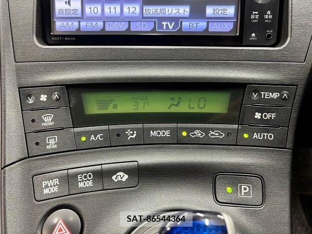 Toyota PRIUS 2011-06 393344-6