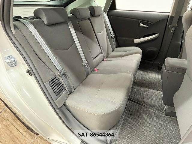 Toyota PRIUS 2011-06 393344-5