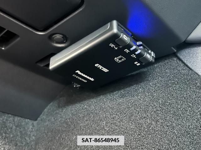 Tesla MODEL Y 2023-02 346308-9