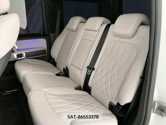 Amg G-CLASS 2023-06 317722-16