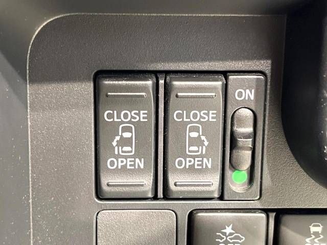 Toyota ROOMY 2018-10 6642-5