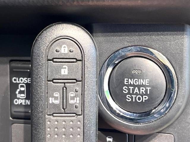 Toyota ROOMY 2018-10 6642-7