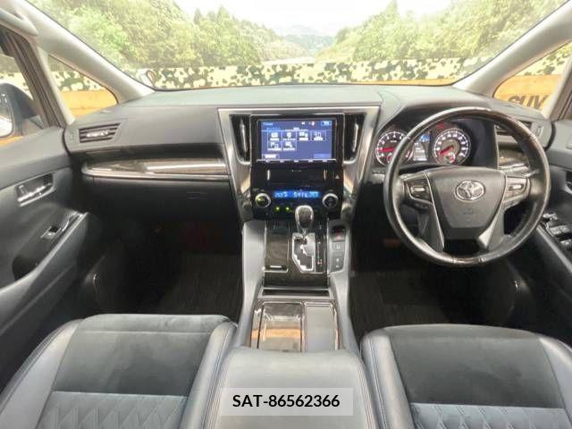 Toyota ALPHARD 2018-01 381674-1