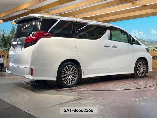 Toyota ALPHARD 2018-01 381674-18
