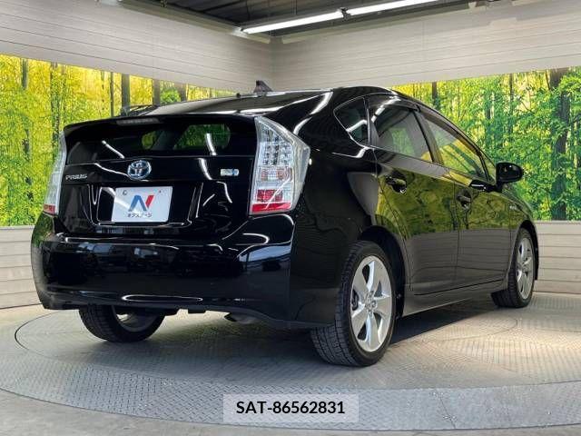 Toyota PRIUS 2010-05 377570-17